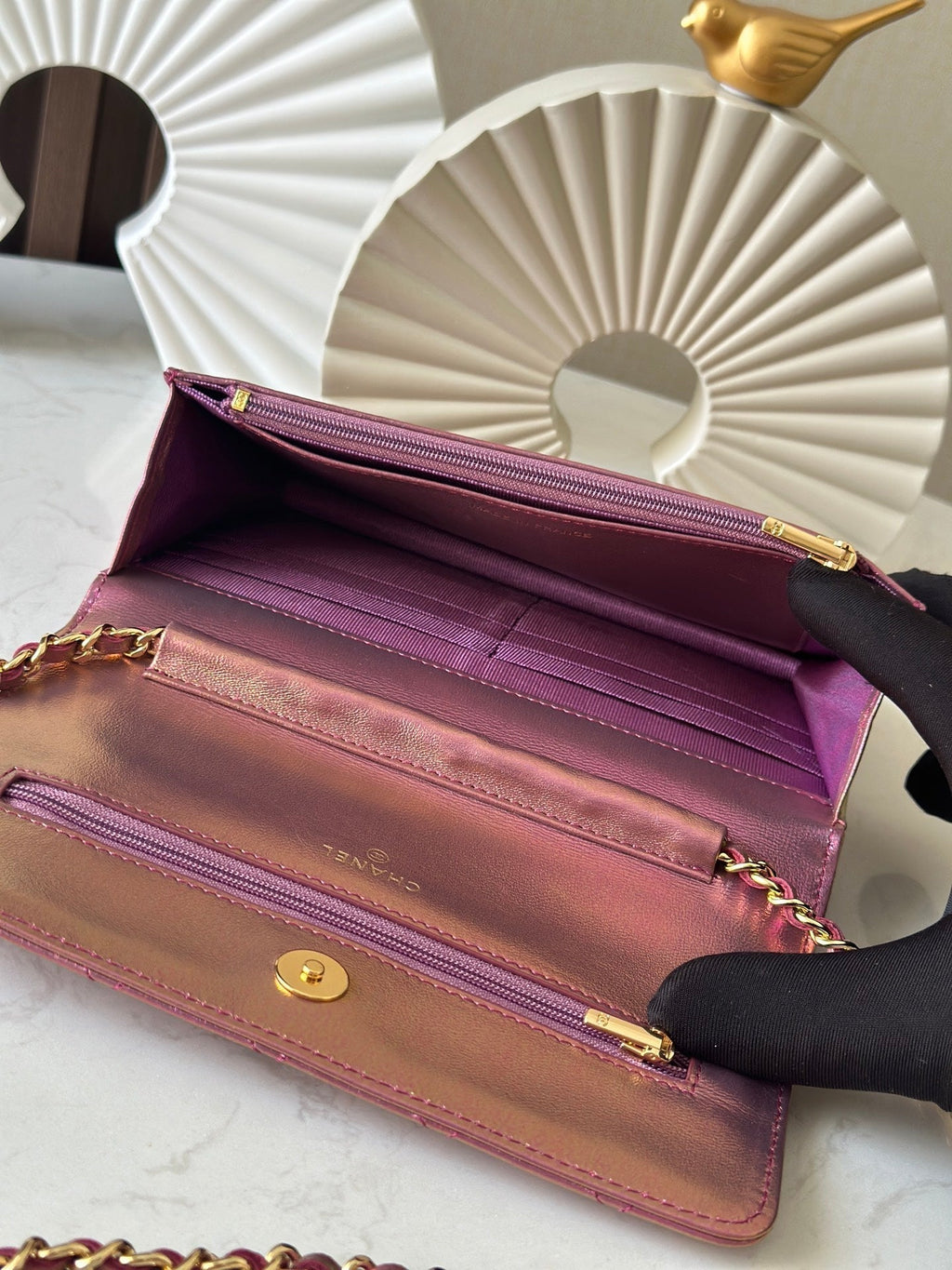 CHANEL 25S WALLET ON CHAIN 19 IN METALLIC PURPLE LAMBSKIN